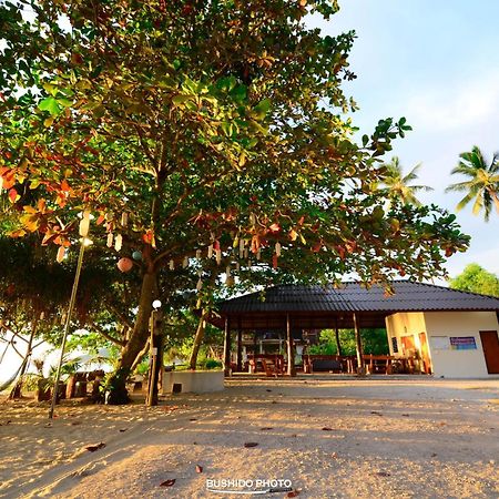 Baanchaylay Resort Khanom Exterior photo