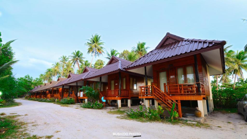 Baanchaylay Resort Khanom Room photo