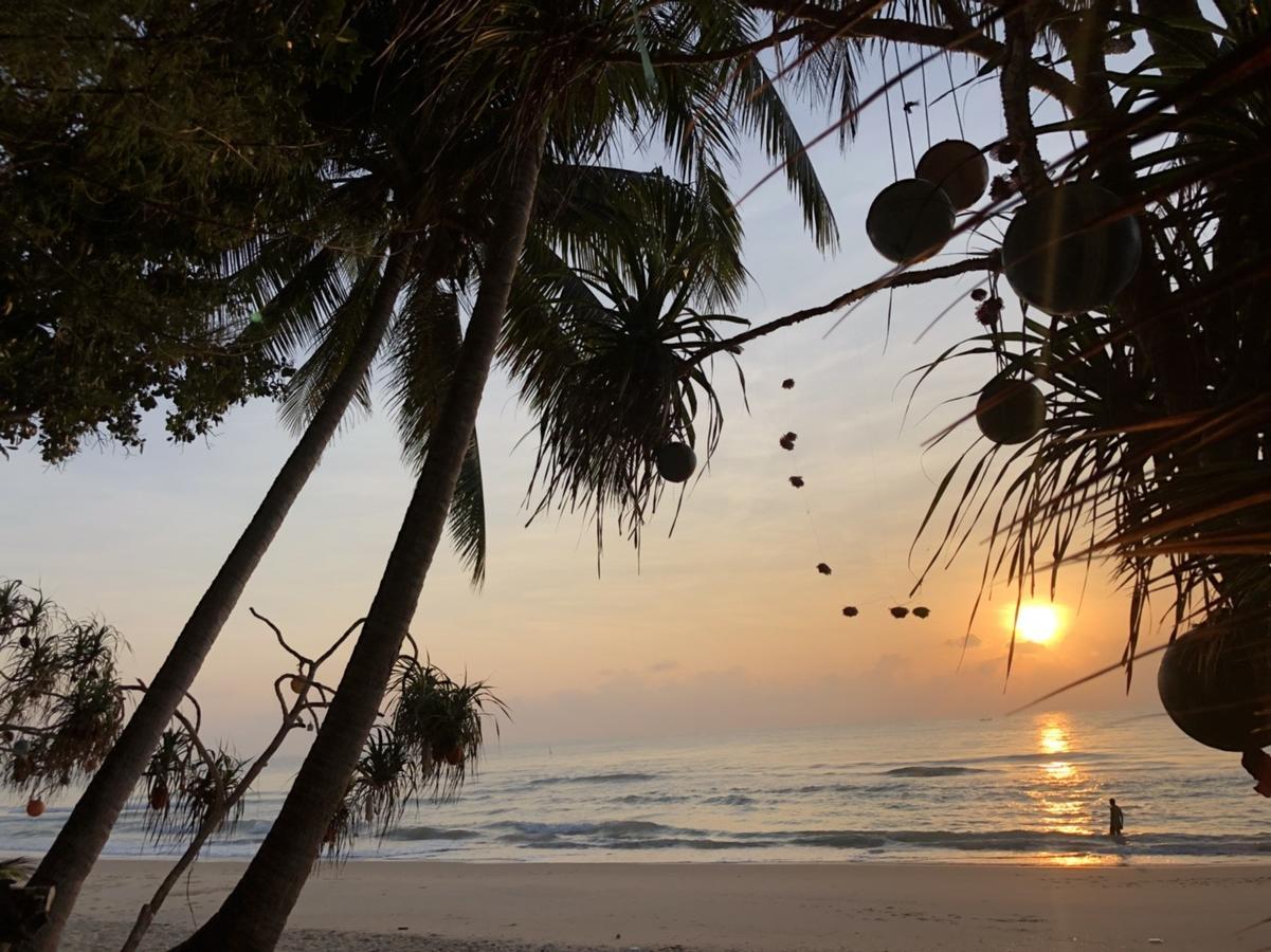 Baanchaylay Resort Khanom Exterior photo